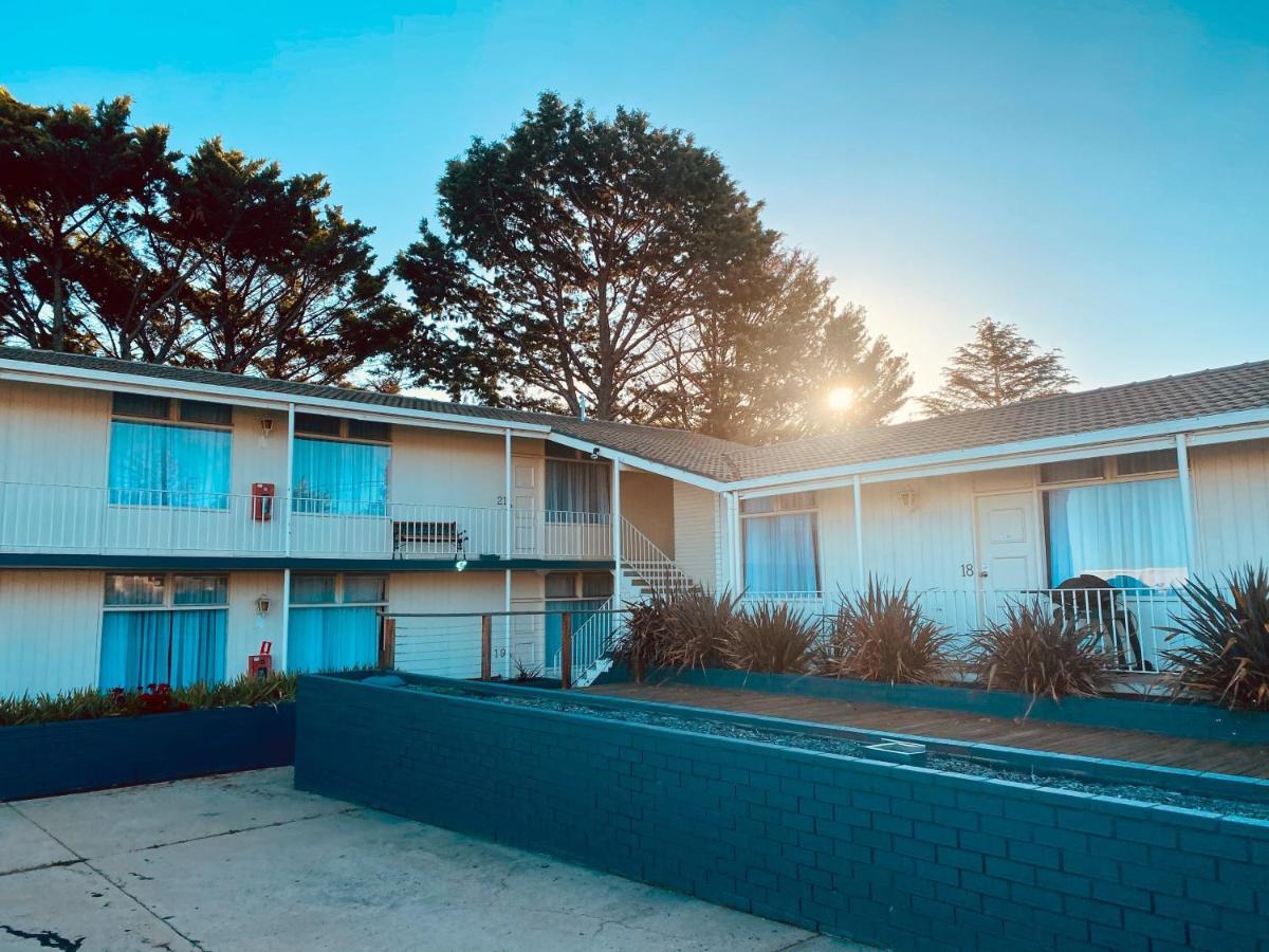 Redhill Cooma Motor Inn 外观 照片