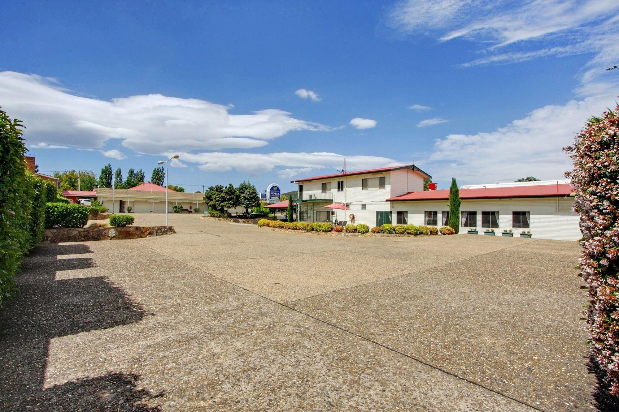 Redhill Cooma Motor Inn 外观 照片
